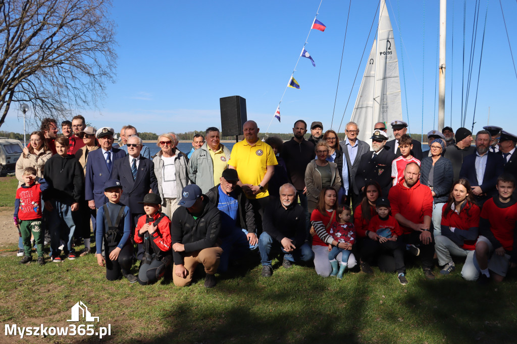 Fotorelacja: Uroczyste podniesienie Bandery PZŻ - otwarcie sezonu żeglarskiego 2026 w Poraju