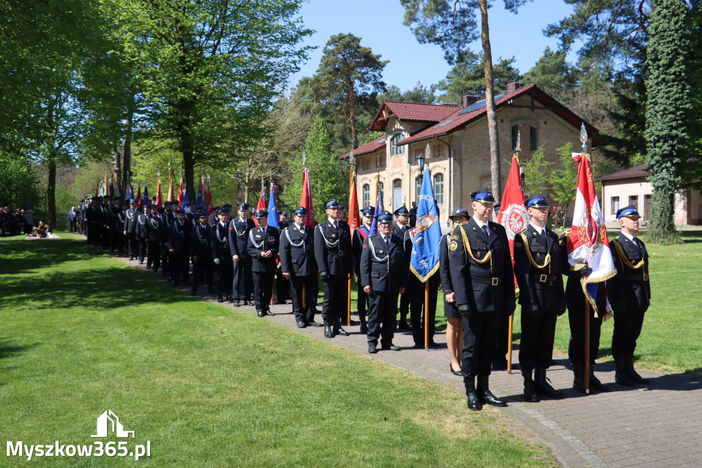 Fotorelacja I: XXVI Pielgrzymka Rodzin Strażackich w Leśniowie