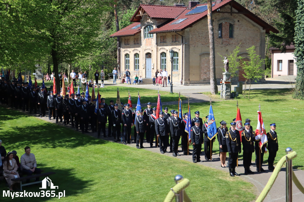Fotorelacja I: XXVI Pielgrzymka Rodzin Strażackich w Leśniowie