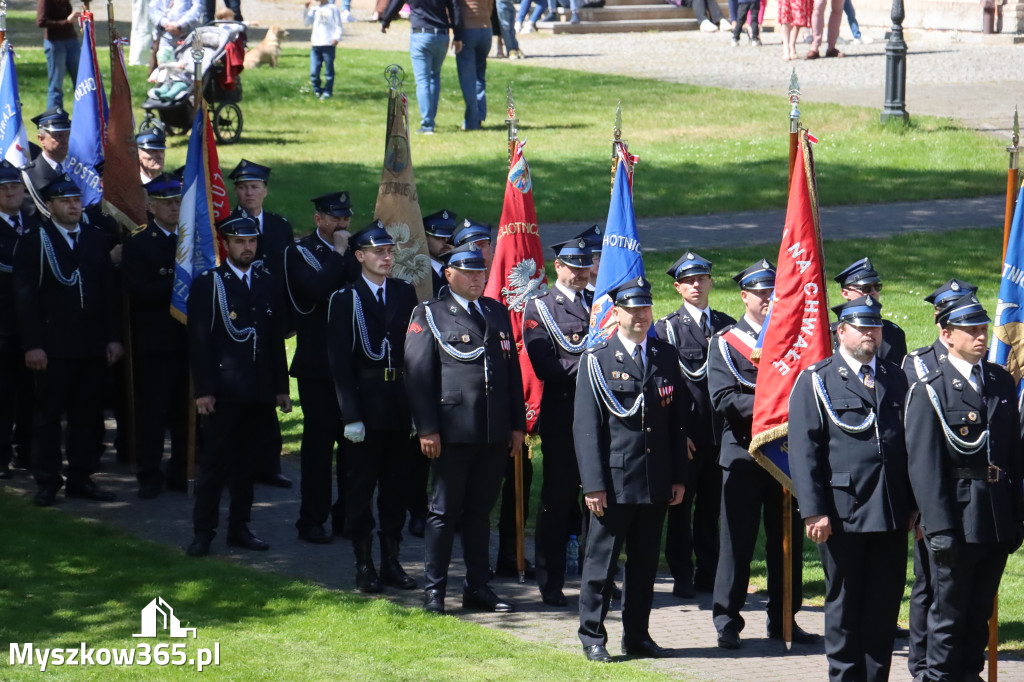 Fotorelacja I: XXVI Pielgrzymka Rodzin Strażackich w Leśniowie