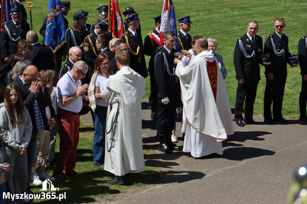 Fotorelacja I: XXVI Pielgrzymka Rodzin Strażackich w Leśniowie