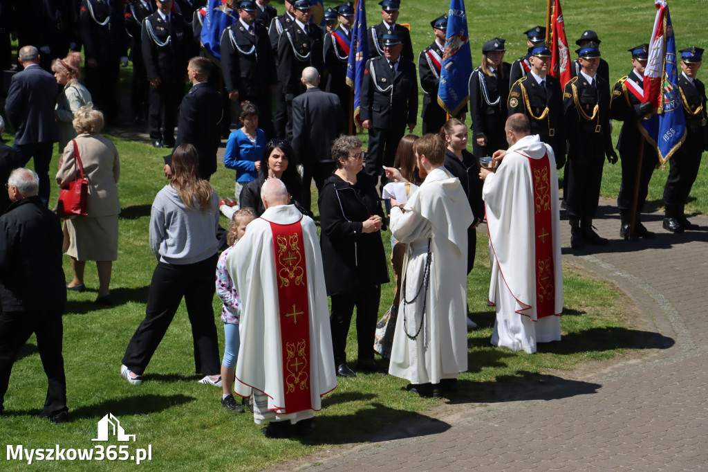 Fotorelacja I: XXVI Pielgrzymka Rodzin Strażackich w Leśniowie