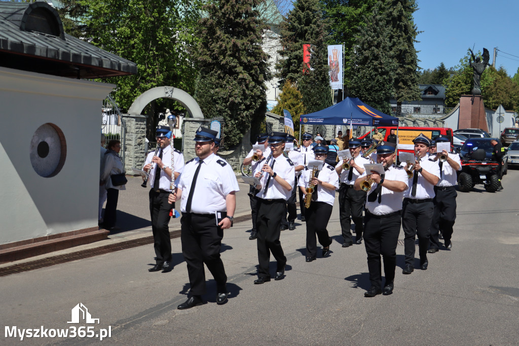 Fotorelacja II: XXVI Pielgrzymka Rodzin Strażackich w Leśniowie