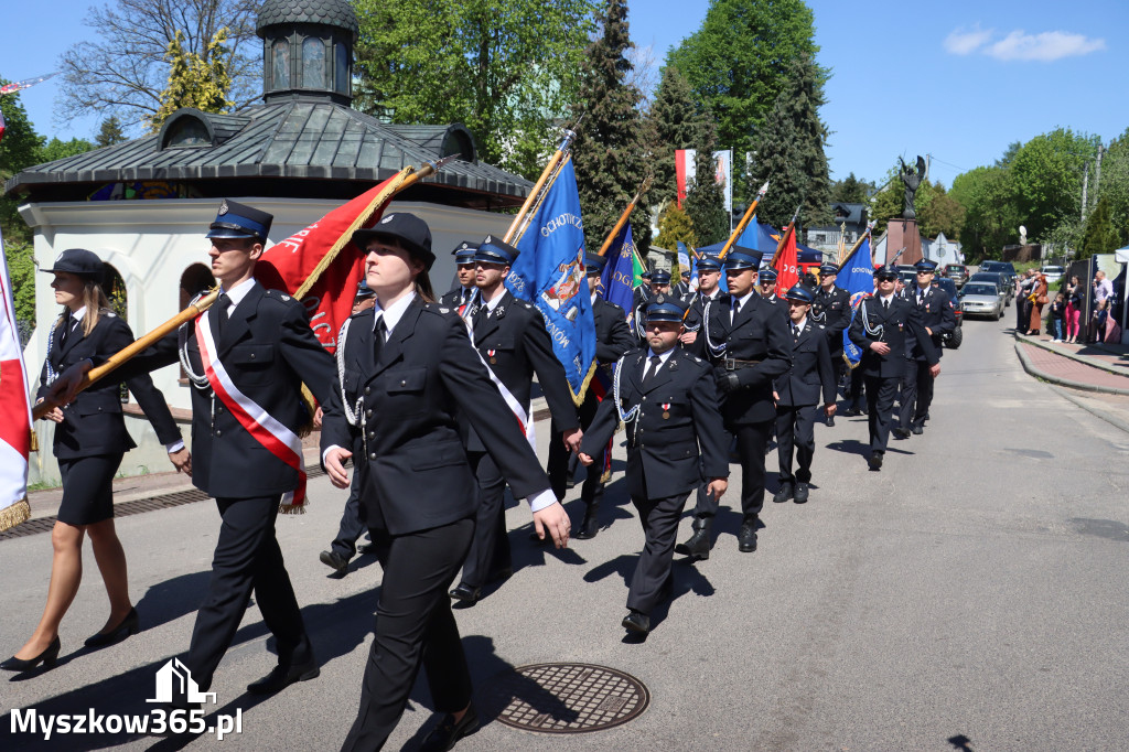 Fotorelacja II: XXVI Pielgrzymka Rodzin Strażackich w Leśniowie