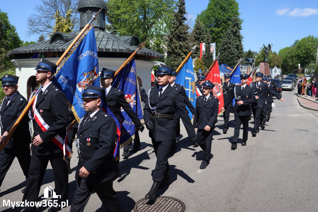Fotorelacja II: XXVI Pielgrzymka Rodzin Strażackich w Leśniowie