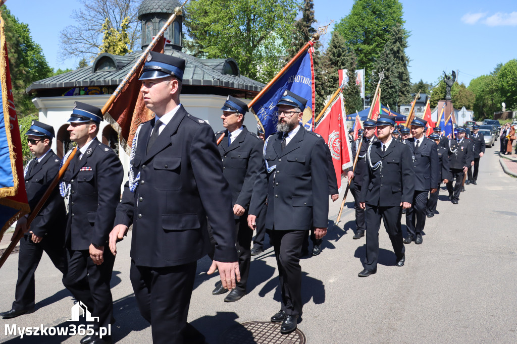Fotorelacja II: XXVI Pielgrzymka Rodzin Strażackich w Leśniowie
