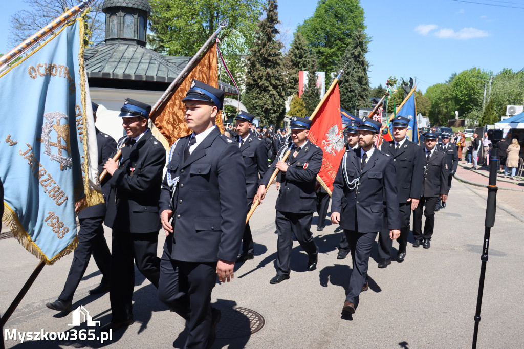 Fotorelacja II: XXVI Pielgrzymka Rodzin Strażackich w Leśniowie