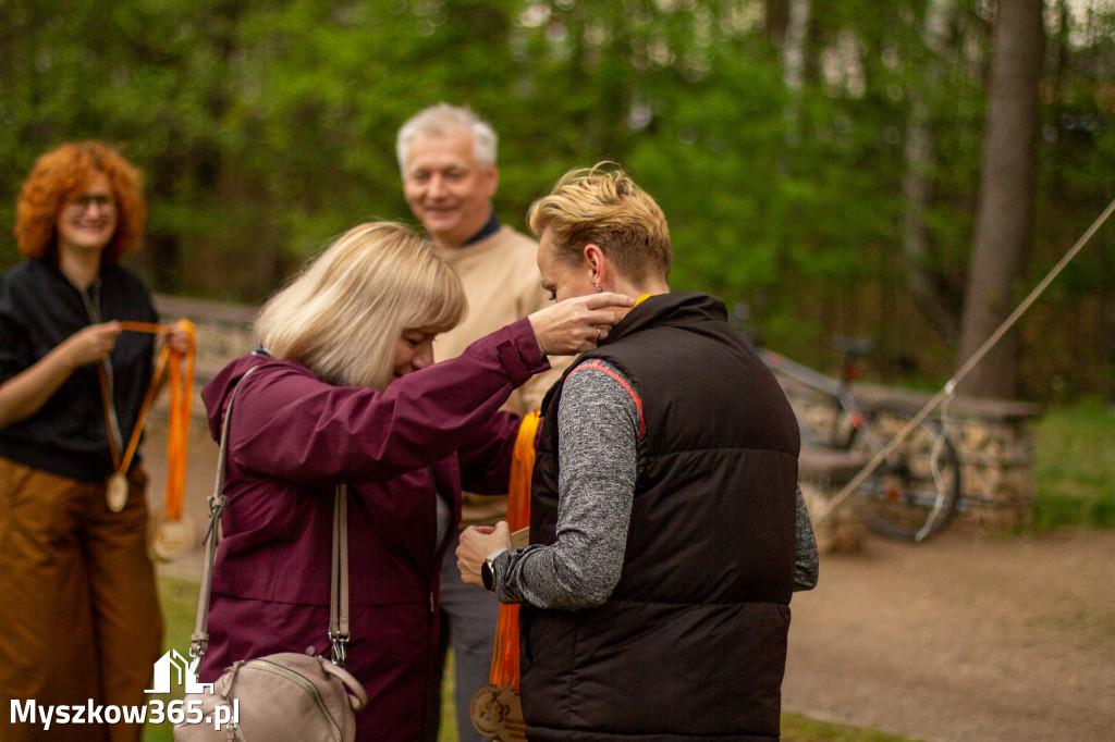 Fotorelacja: VIII Familijny Biegu z Książką w Myszkowie OCZYTANI BIEGACZE