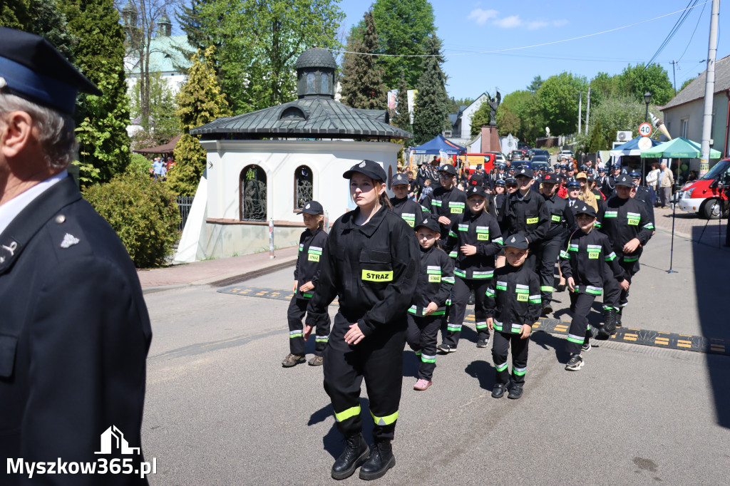 Fotorelacja II: XXVI Pielgrzymka Rodzin Strażackich w Leśniowie