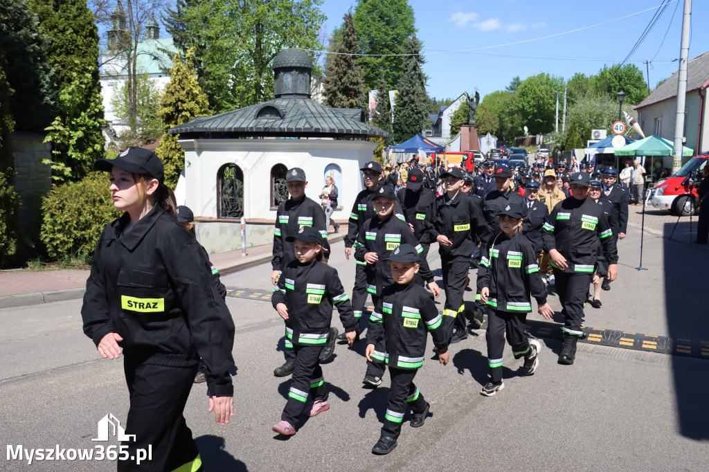 Fotorelacja II: XXVI Pielgrzymka Rodzin Strażackich w Leśniowie