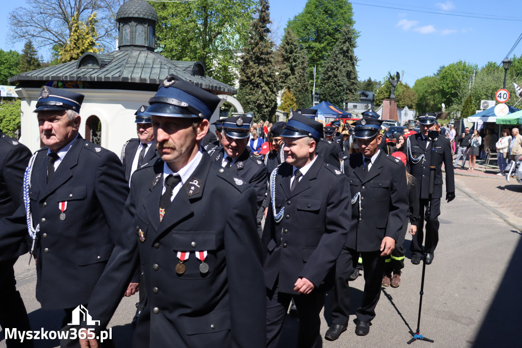 Fotorelacja II: XXVI Pielgrzymka Rodzin Strażackich w Leśniowie