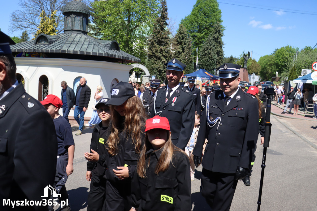 Fotorelacja II: XXVI Pielgrzymka Rodzin Strażackich w Leśniowie