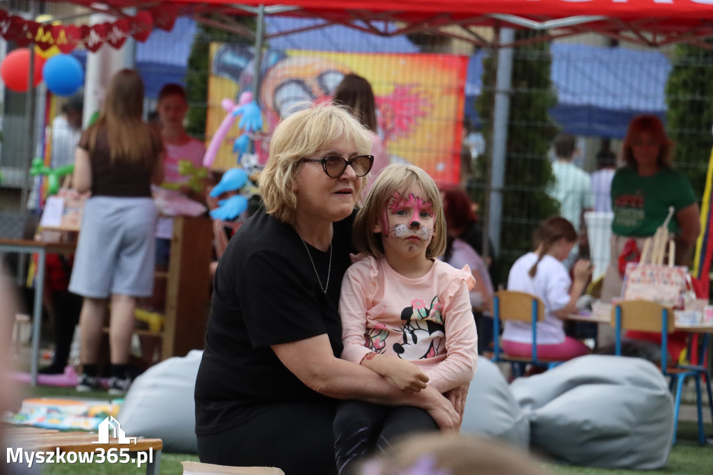 Fotorelacja: FESTYN RODZINNY zorganizowany przez Szkołę Podstawową w Żarkach Letnisku