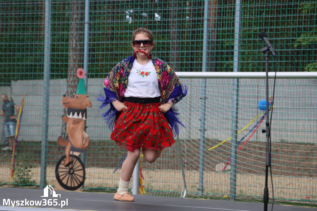 Fotorelacja: FESTYN RODZINNY zorganizowany przez Szkołę Podstawową w Żarkach Letnisku