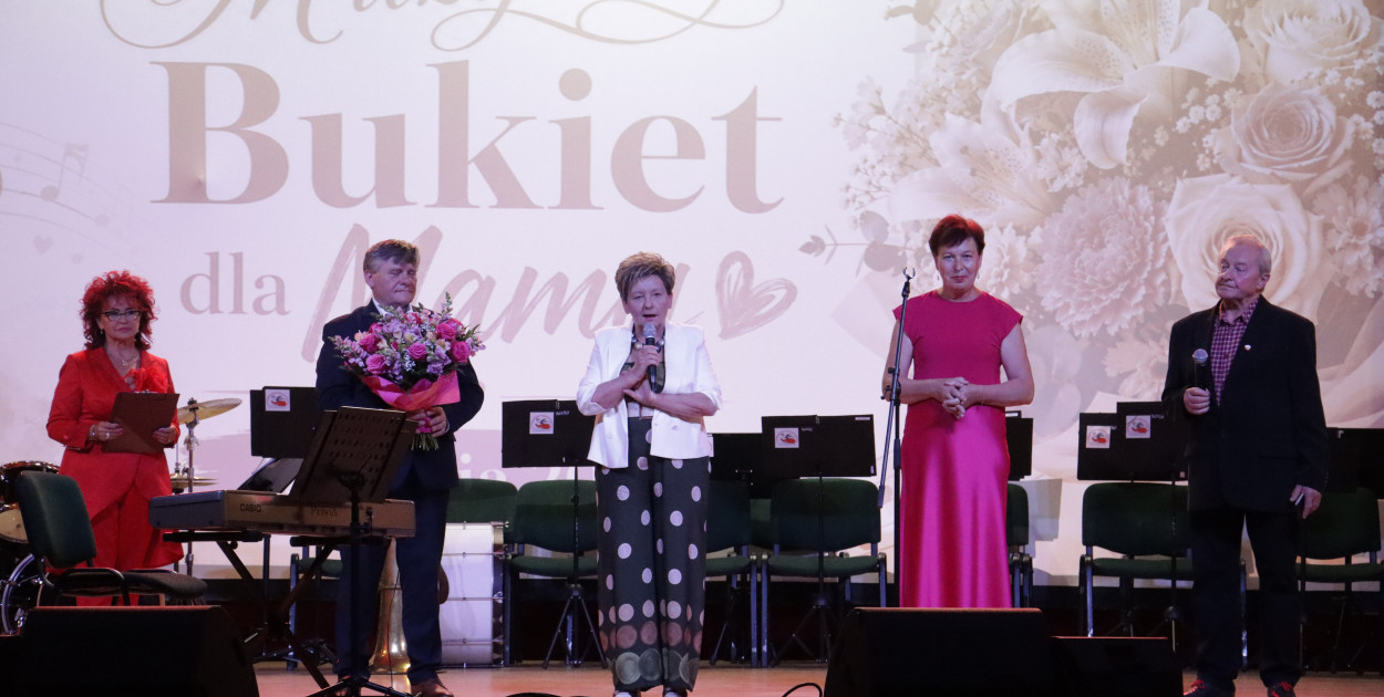 Fotorelacja: Koncert MUZYCZNY BUKIET DLA MAMY w Koziegłowach