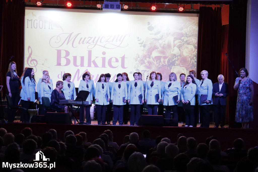 Fotorelacja: Koncert MUZYCZNY BUKIET DLA MAMY w Koziegłowach