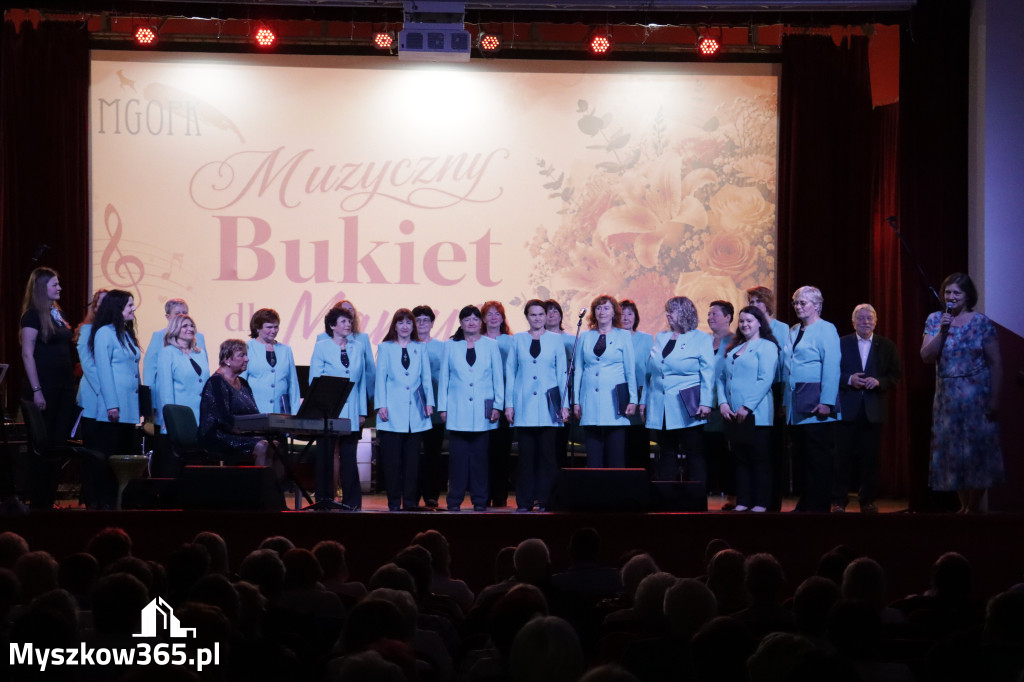 Fotorelacja: Koncert MUZYCZNY BUKIET DLA MAMY w Koziegłowach