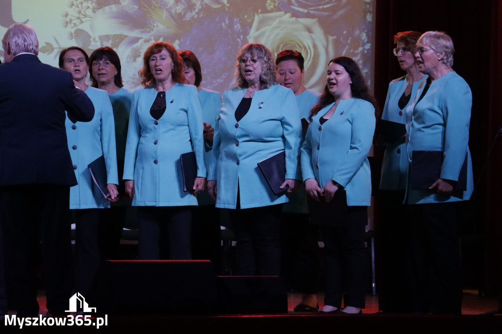 Fotorelacja: Koncert MUZYCZNY BUKIET DLA MAMY w Koziegłowach