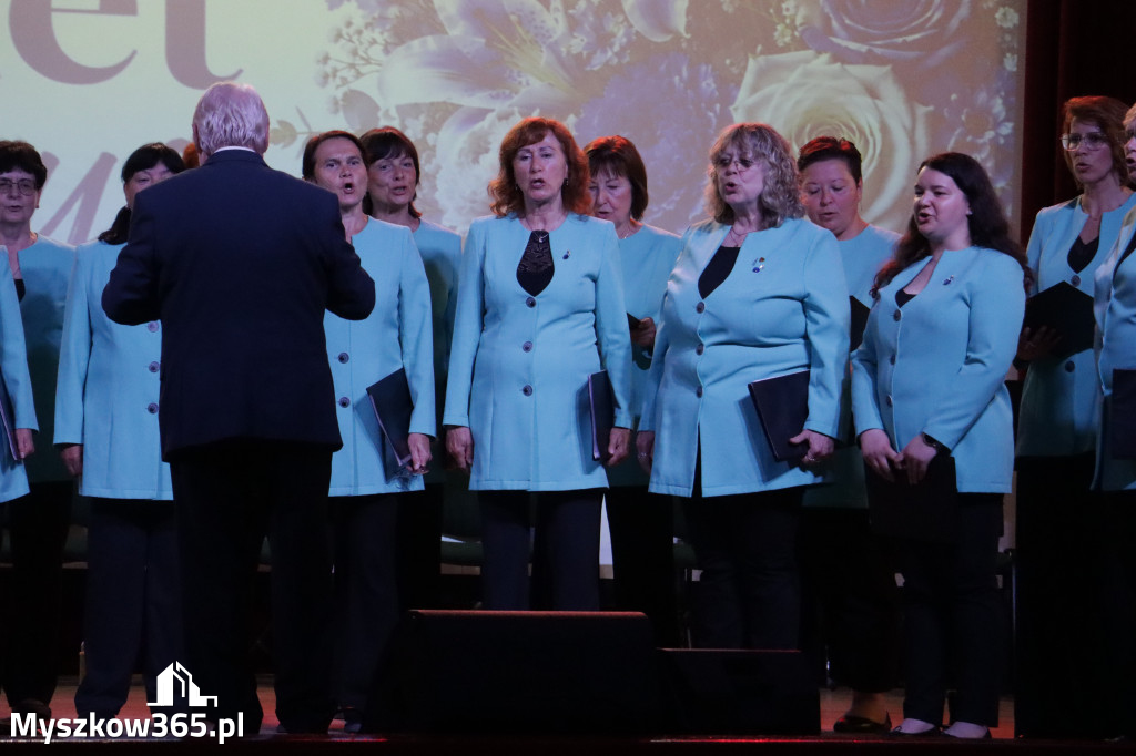 Fotorelacja: Koncert MUZYCZNY BUKIET DLA MAMY w Koziegłowach