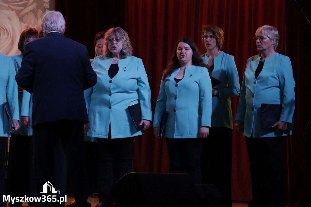 Fotorelacja: Koncert MUZYCZNY BUKIET DLA MAMY w Koziegłowach
