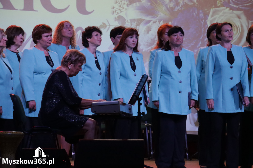 Fotorelacja: Koncert MUZYCZNY BUKIET DLA MAMY w Koziegłowach