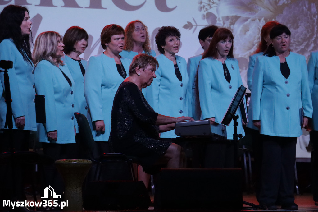Fotorelacja: Koncert MUZYCZNY BUKIET DLA MAMY w Koziegłowach