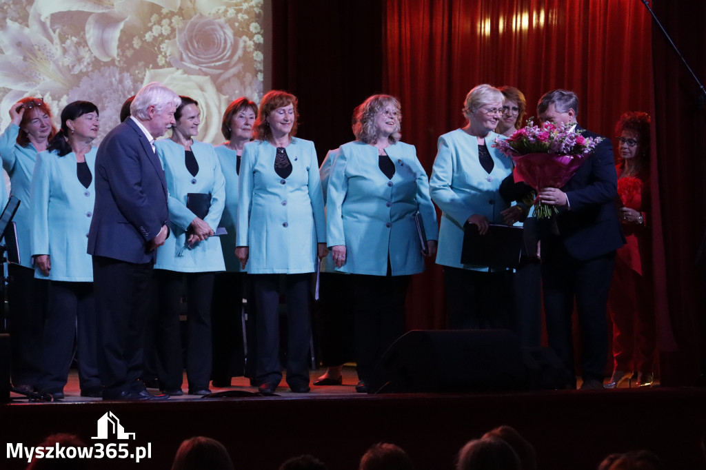 Fotorelacja: Koncert MUZYCZNY BUKIET DLA MAMY w Koziegłowach