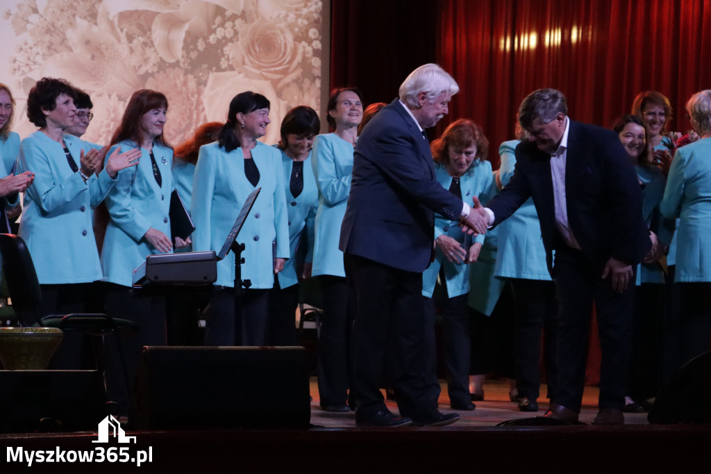 Fotorelacja: Koncert MUZYCZNY BUKIET DLA MAMY w Koziegłowach
