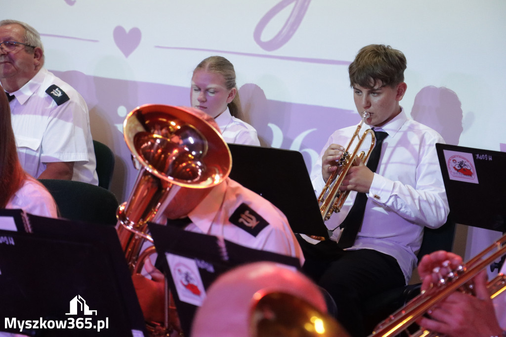 Fotorelacja: Koncert MUZYCZNY BUKIET DLA MAMY w Koziegłowach