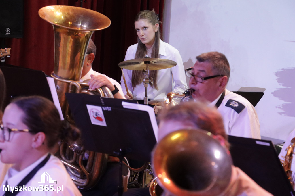 Fotorelacja: Koncert MUZYCZNY BUKIET DLA MAMY w Koziegłowach