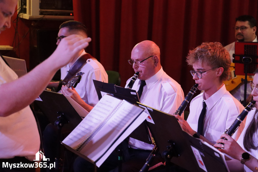 Fotorelacja: Koncert MUZYCZNY BUKIET DLA MAMY w Koziegłowach