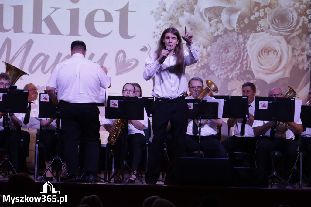 Fotorelacja: Koncert MUZYCZNY BUKIET DLA MAMY w Koziegłowach