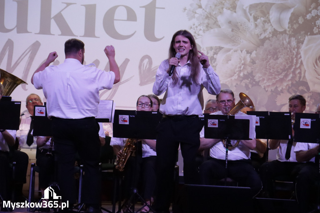 Fotorelacja: Koncert MUZYCZNY BUKIET DLA MAMY w Koziegłowach