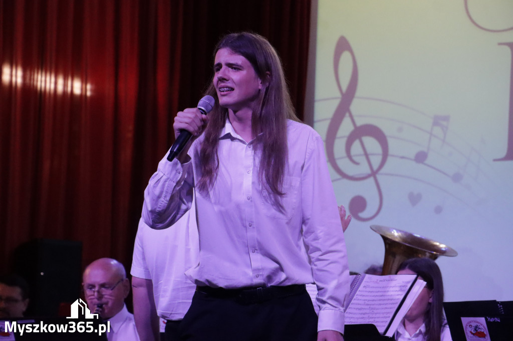 Fotorelacja: Koncert MUZYCZNY BUKIET DLA MAMY w Koziegłowach