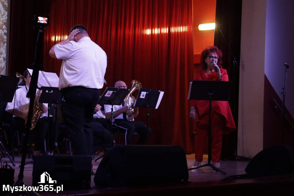 Fotorelacja: Koncert MUZYCZNY BUKIET DLA MAMY w Koziegłowach