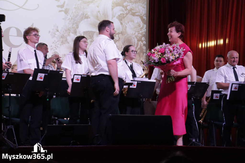 Fotorelacja: Koncert MUZYCZNY BUKIET DLA MAMY w Koziegłowach