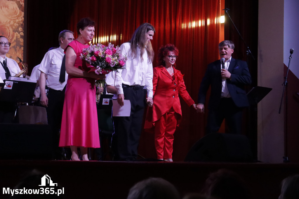 Fotorelacja: Koncert MUZYCZNY BUKIET DLA MAMY w Koziegłowach