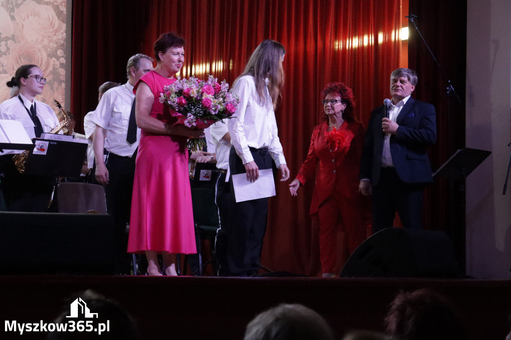 Fotorelacja: Koncert MUZYCZNY BUKIET DLA MAMY w Koziegłowach