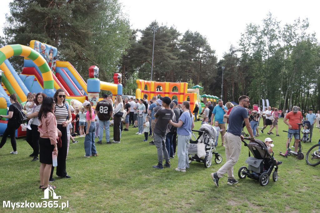 Fotorelacja: Miejski Dzień Dziecka w Myszkowie