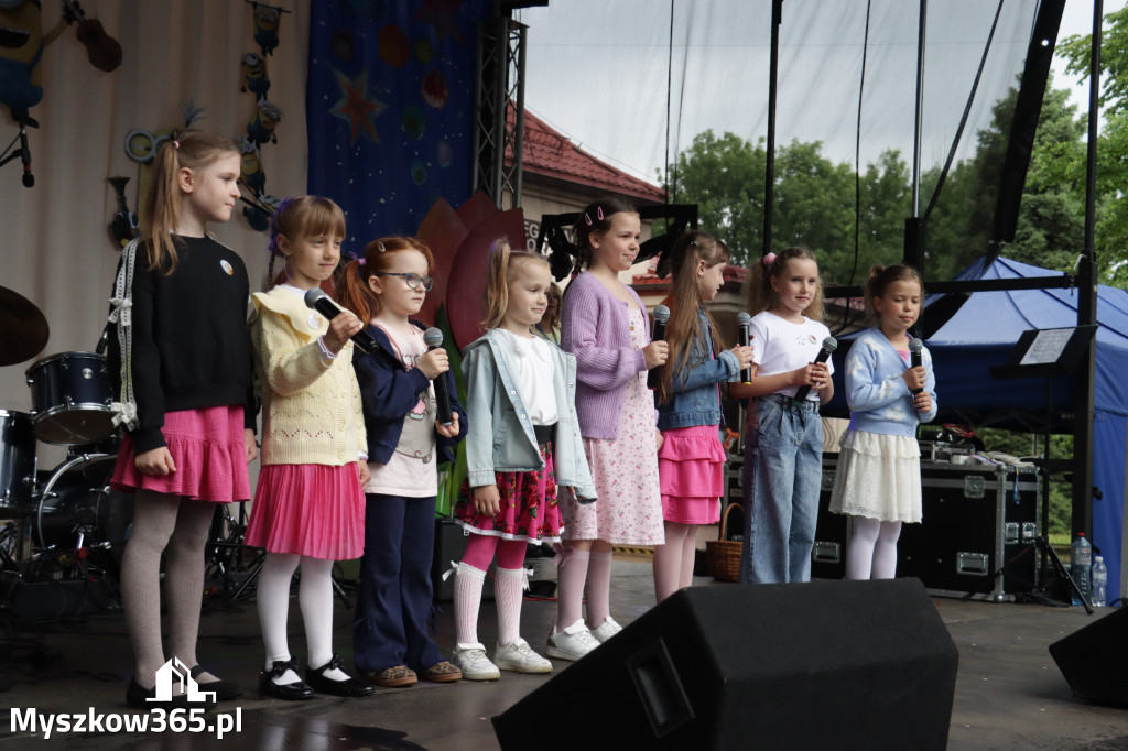 Fotorelacja: Gminny Dzień Dziecka w Poraju