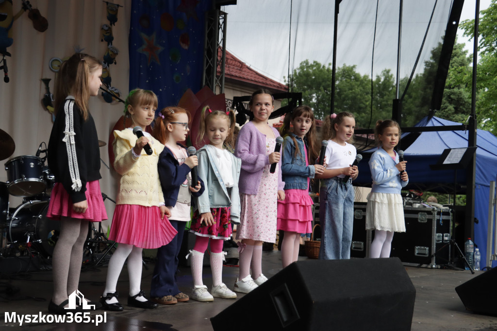 Fotorelacja: Gminny Dzień Dziecka w Poraju