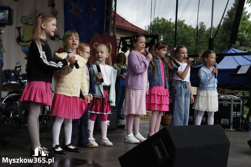 Fotorelacja: Gminny Dzień Dziecka w Poraju