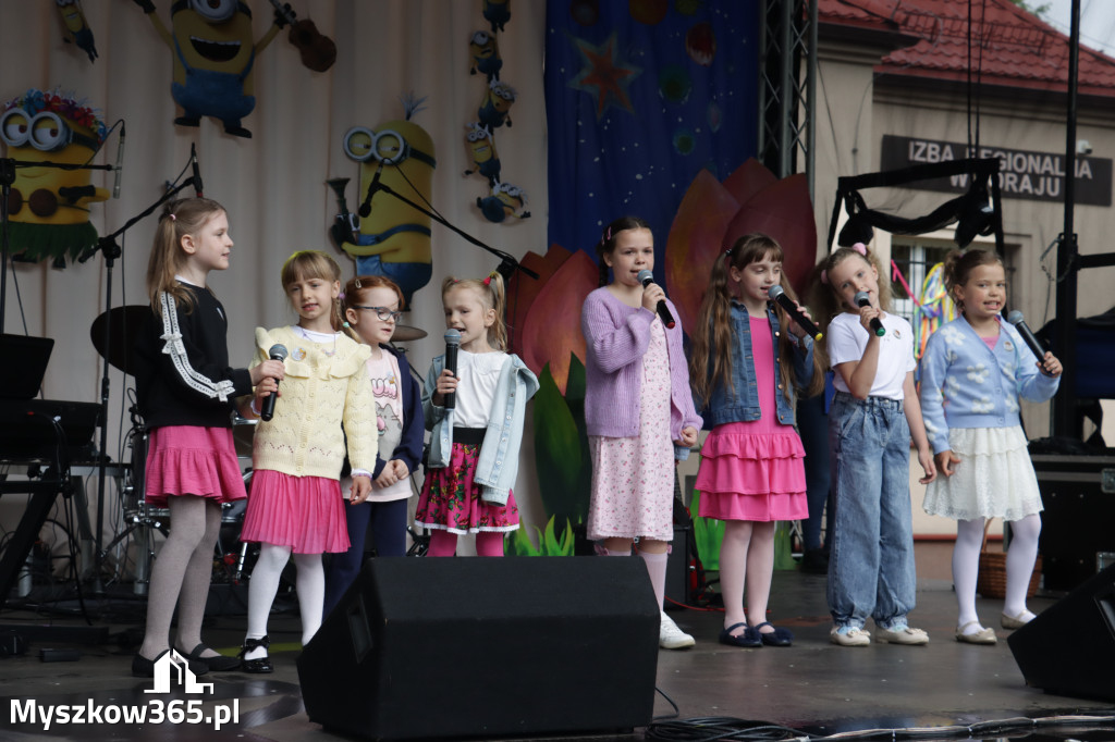 Fotorelacja: Gminny Dzień Dziecka w Poraju
