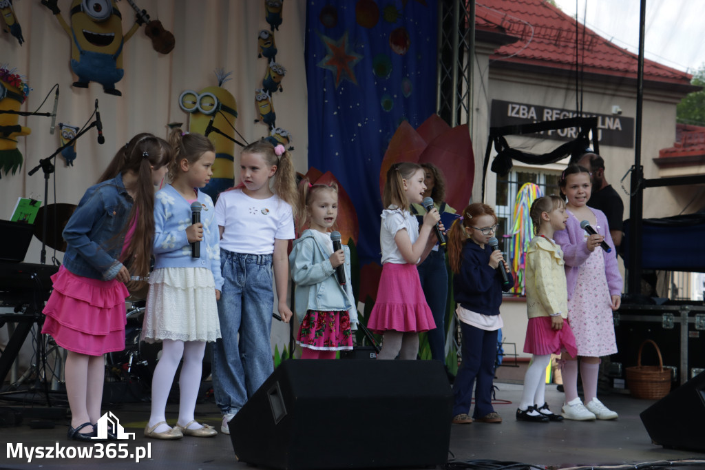 Fotorelacja: Gminny Dzień Dziecka w Poraju