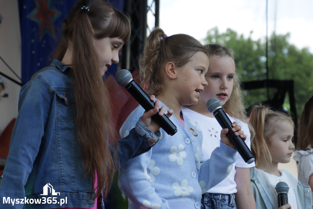 Fotorelacja: Gminny Dzień Dziecka w Poraju