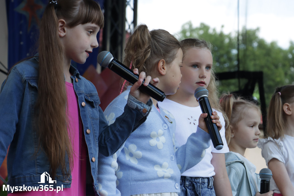 Fotorelacja: Gminny Dzień Dziecka w Poraju