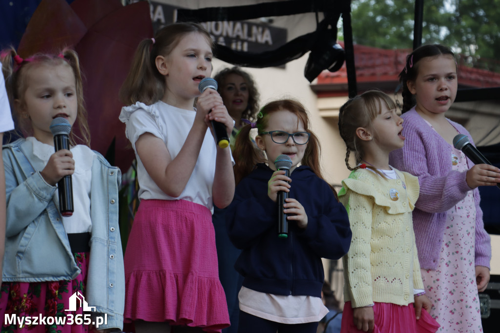 Fotorelacja: Gminny Dzień Dziecka w Poraju