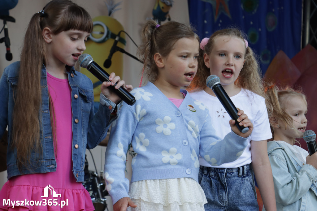 Fotorelacja: Gminny Dzień Dziecka w Poraju