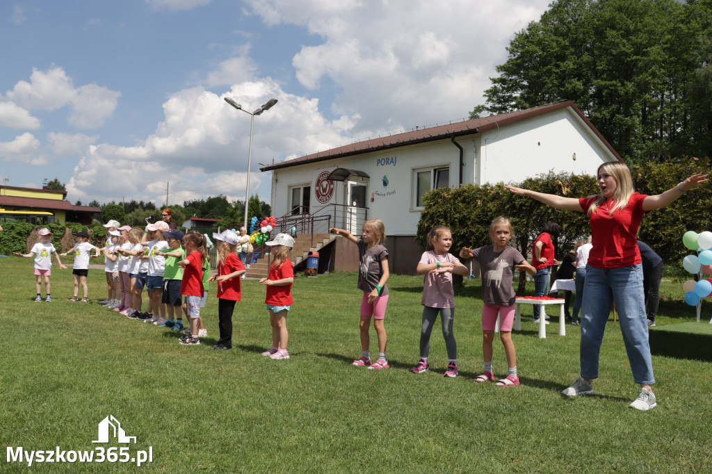 Fotorelacja II: Gminna Spartakiada Przedszkolaków w Poraju