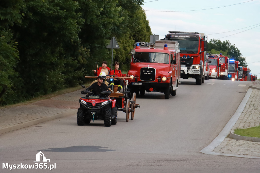 Fotorelacja: Uroczyste Walne Zgromadzenie z okazji zbliżającego się Jubileuszu OSP Rzeniszów